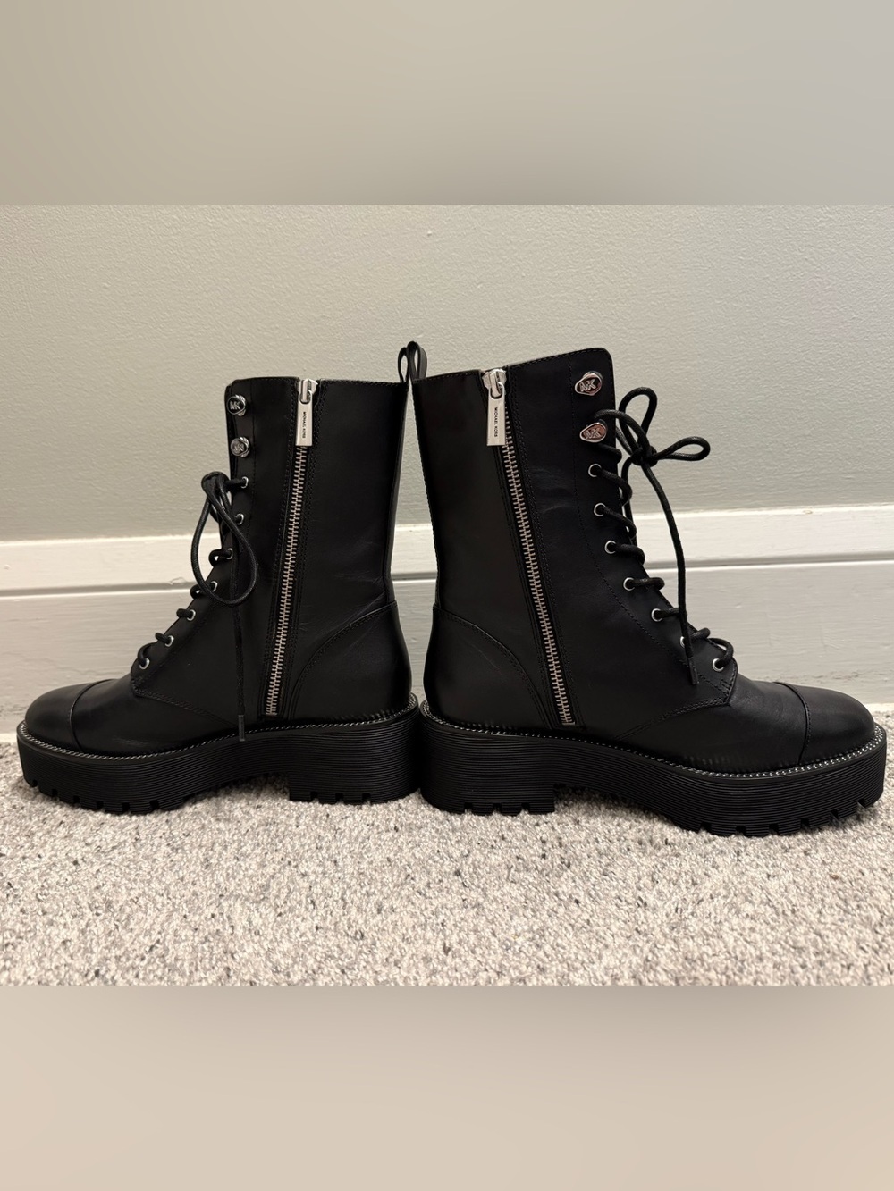 Michael Kors Black Leather Platform Combat Boots Size 7 Never Worn - Picture 3 of 16